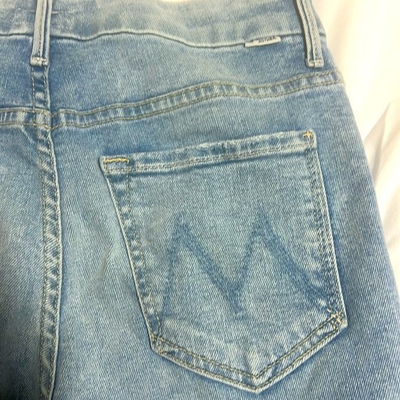 Mother - High Waisted Looker Ankle Fray Drinking By The Pool - Picture 11 of 13